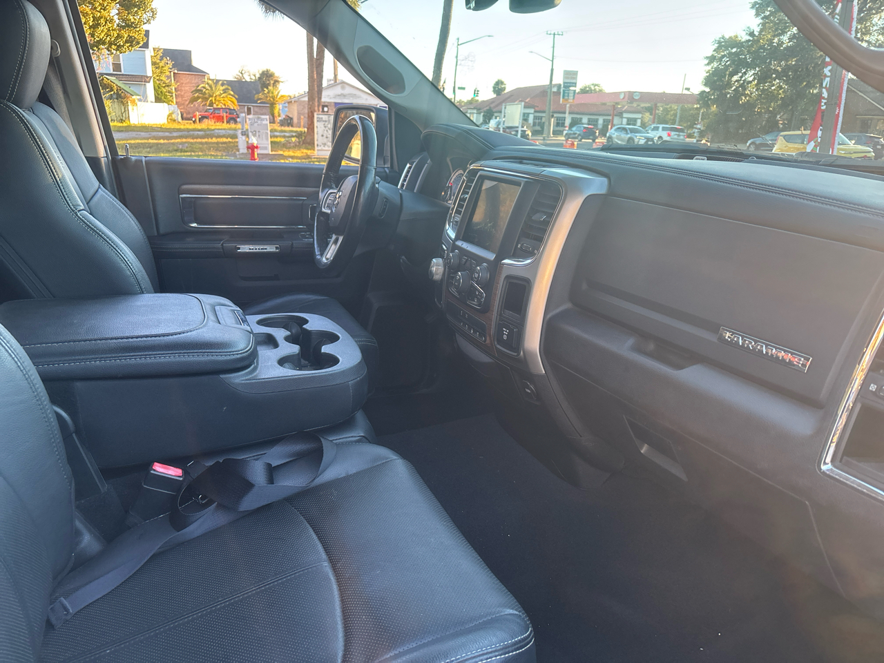 RAM 1500 Laramie Quad Cab 2WD 2018