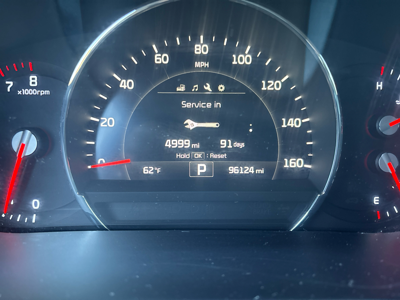 Kia Sorento EX V6 2WD 2016