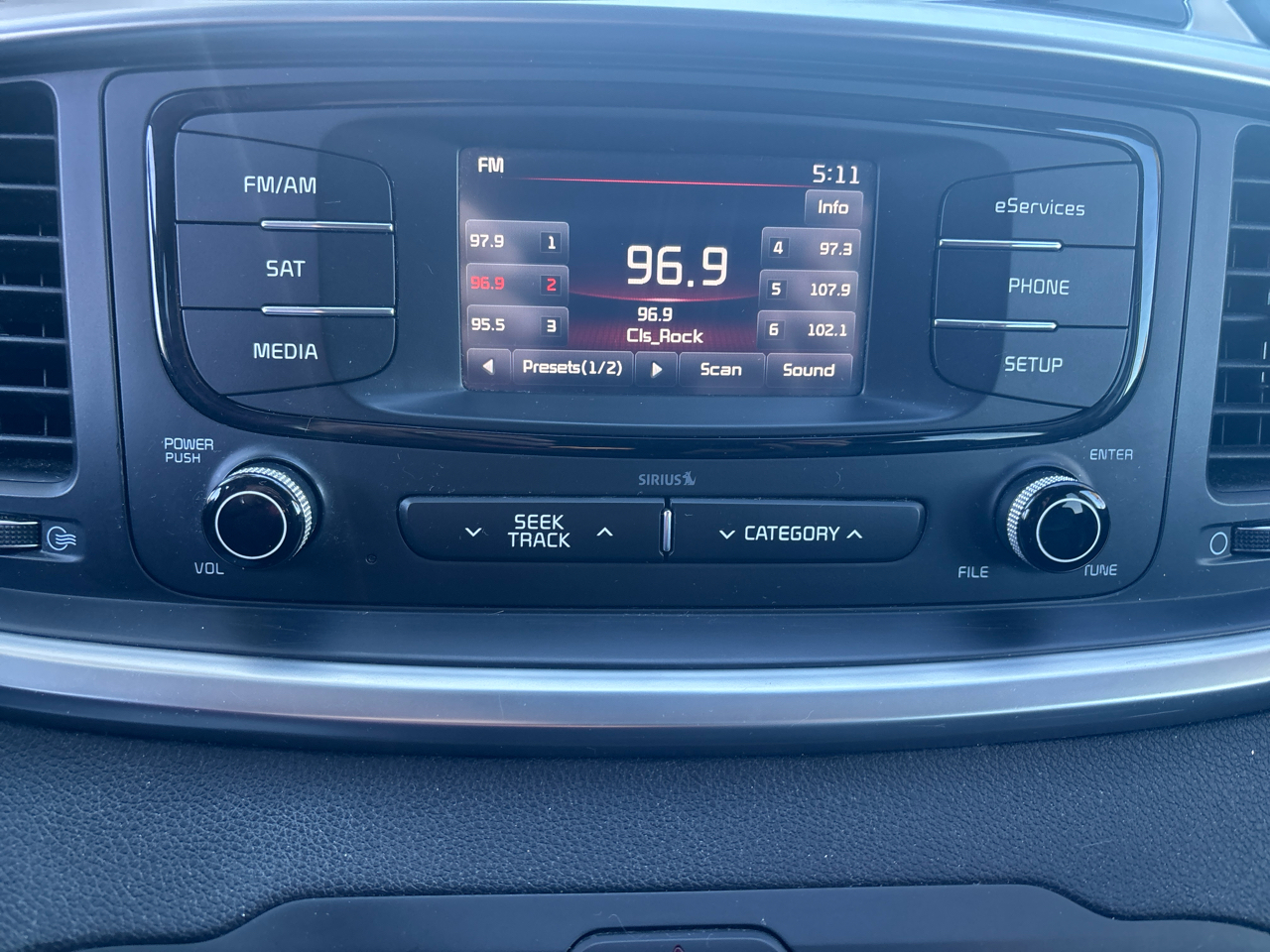 Kia Sorento EX V6 2WD 2016