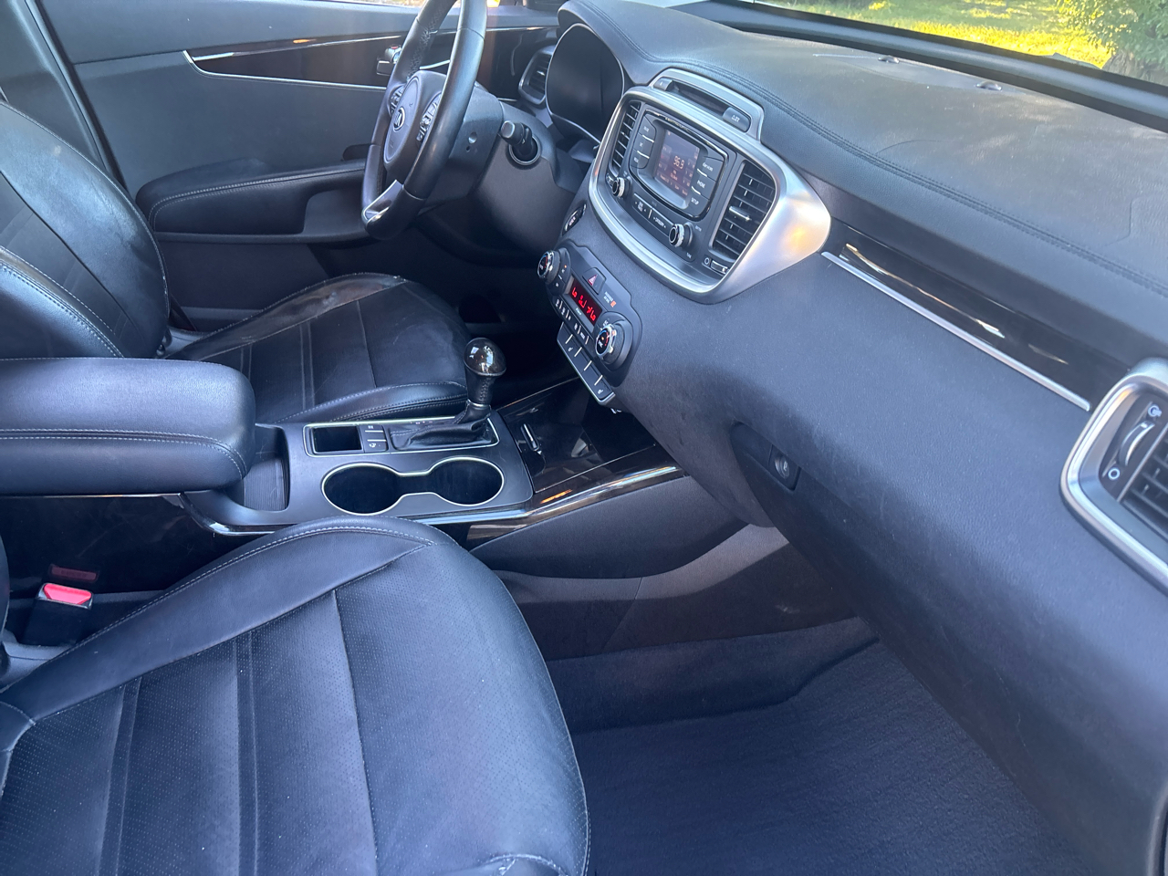 Kia Sorento EX V6 2WD 2016