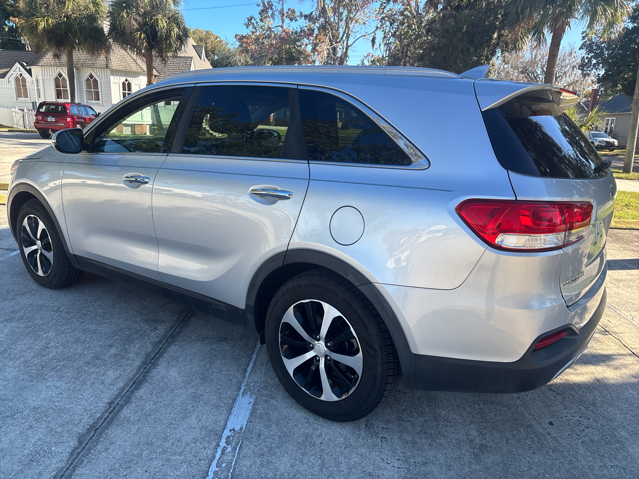 Kia Sorento EX V6 2WD 2016