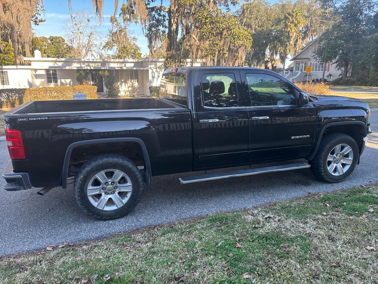 GMC Sierra 1500 SLE Double Cab 2WD 2015