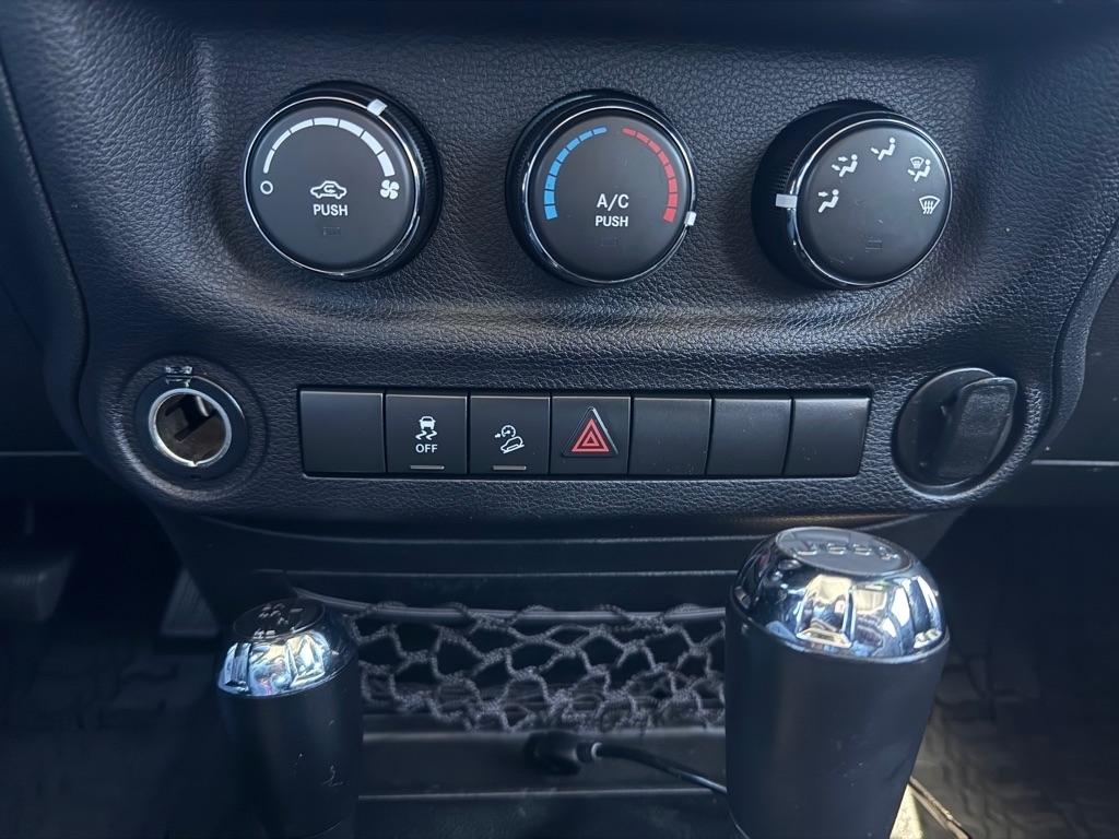 Jeep Wrangler Unlimited Sport 4WD 2017