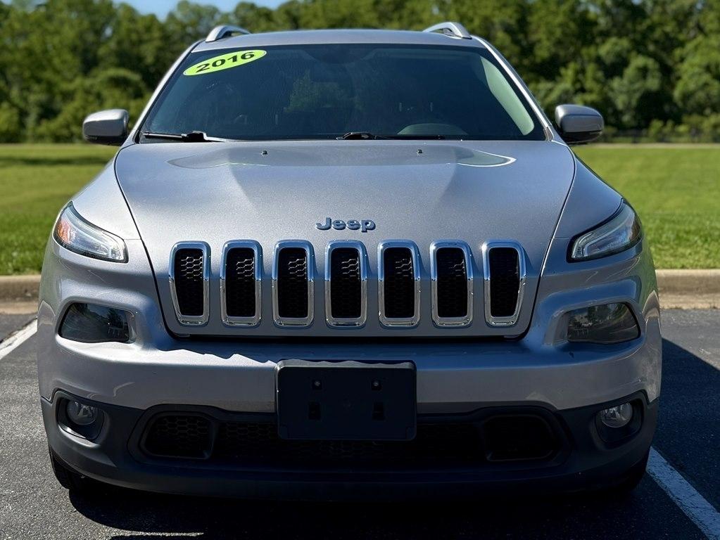 Jeep Cherokee Latitude FWD 2016