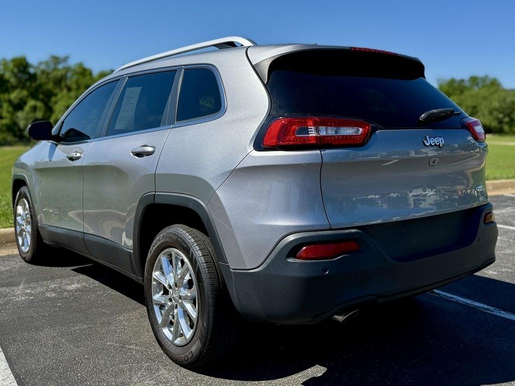 Jeep Cherokee Latitude FWD 2016