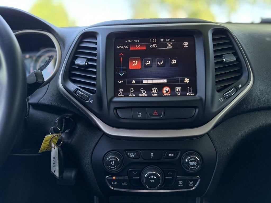 Jeep Cherokee Latitude FWD 2016