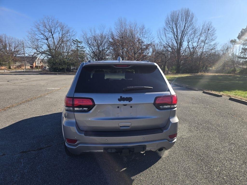 Jeep Grand Cherokee Laredo 2WD 2020