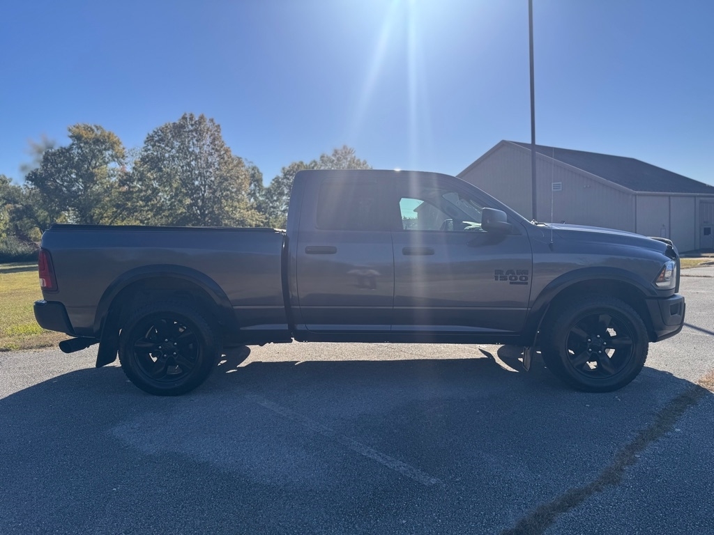 RAM 1500 SLT Quad Cab 4WD 2020
