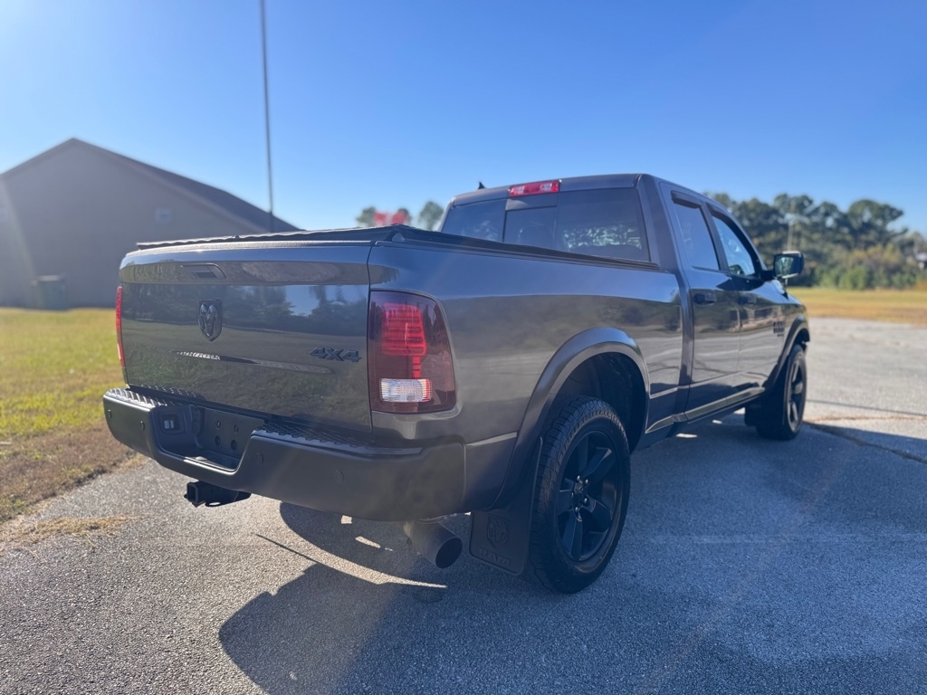 RAM 1500 SLT Quad Cab 4WD 2020