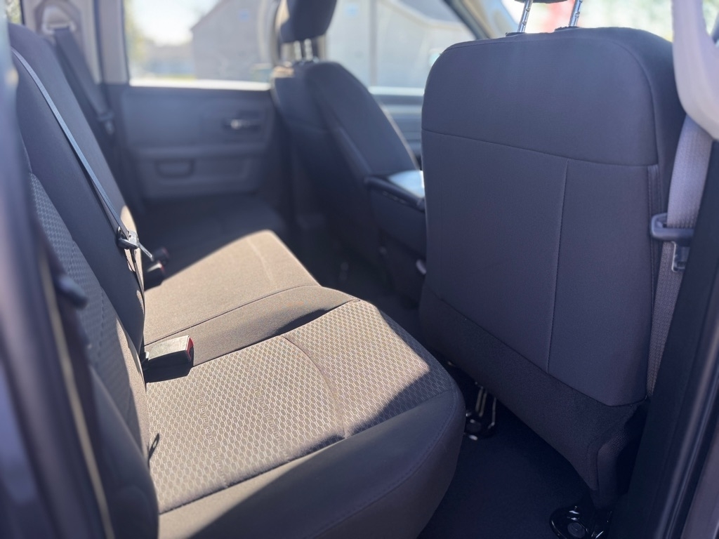 RAM 1500 SLT Quad Cab 4WD 2020