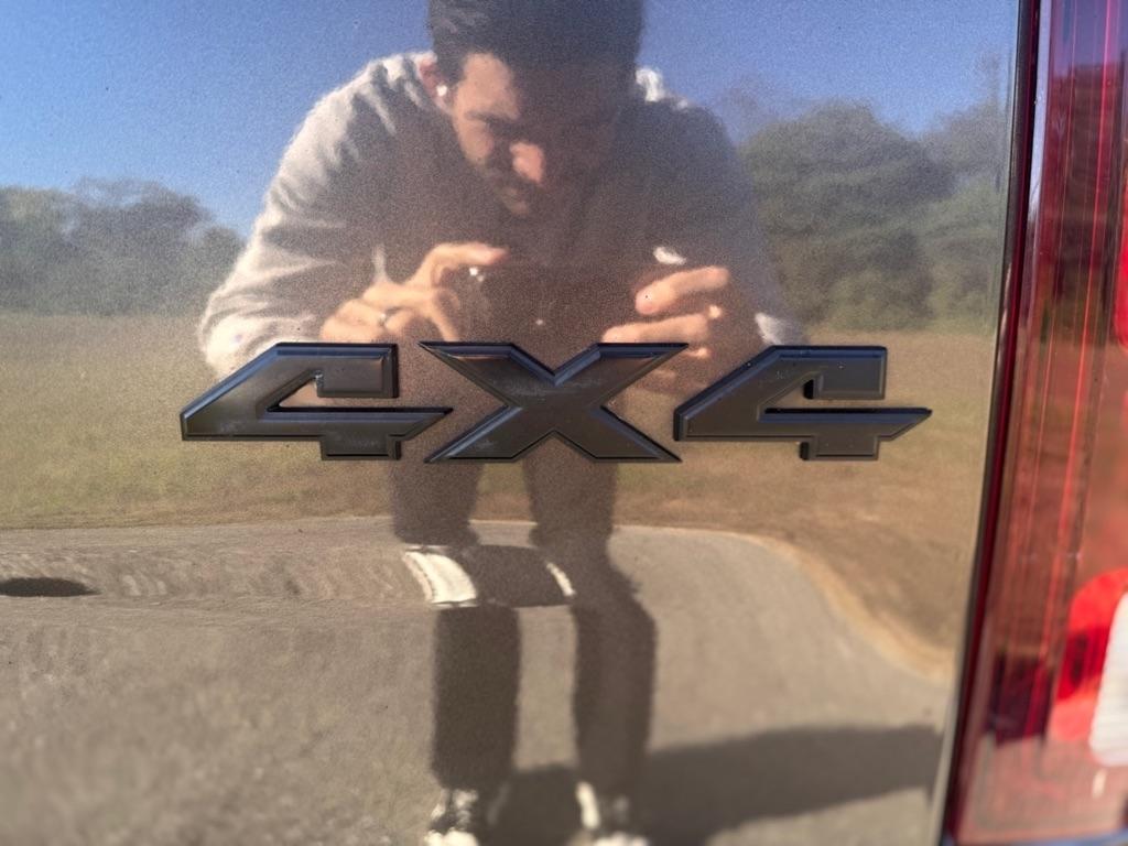 RAM 1500 SLT Quad Cab 4WD 2020