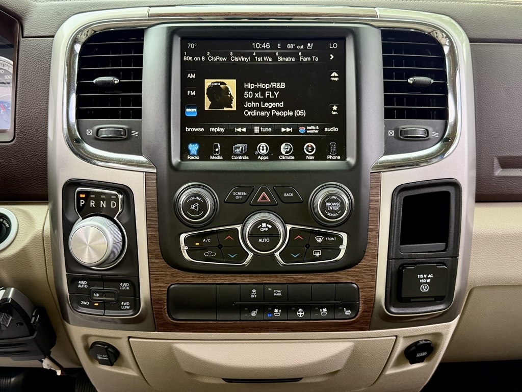 RAM 1500 Laramie Crew Cab SWB 4WD 2016