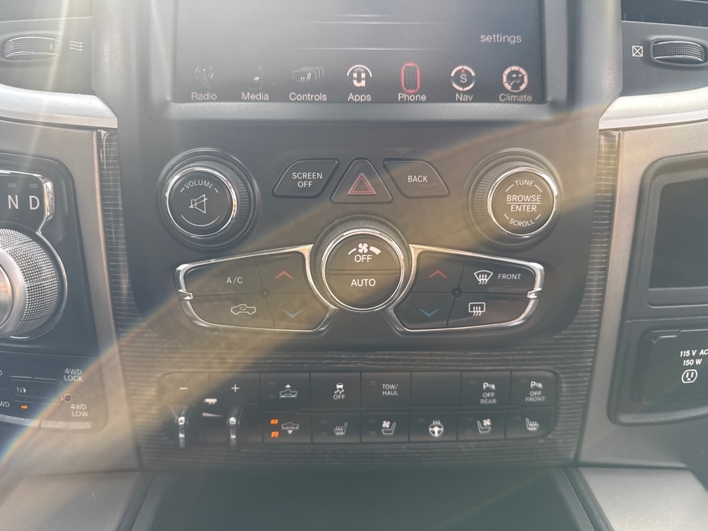 RAM 1500 Laramie Longhorn Edition Crew Cab SWB 4WD 2014