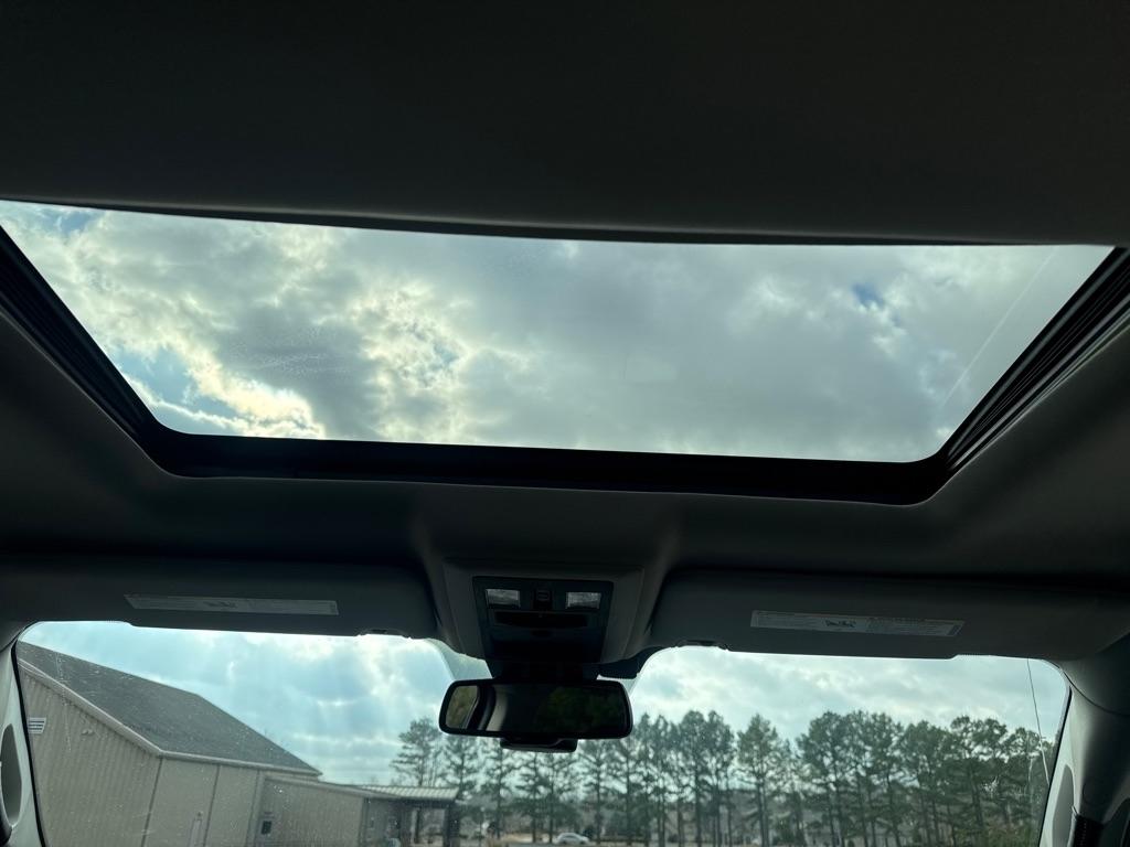 RAM 1500 Laramie Longhorn Edition Crew Cab SWB 4WD 2014