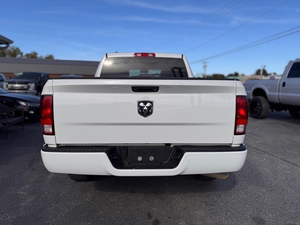 RAM 1500 Tradesman Crew Cab SWB 2WD 2017