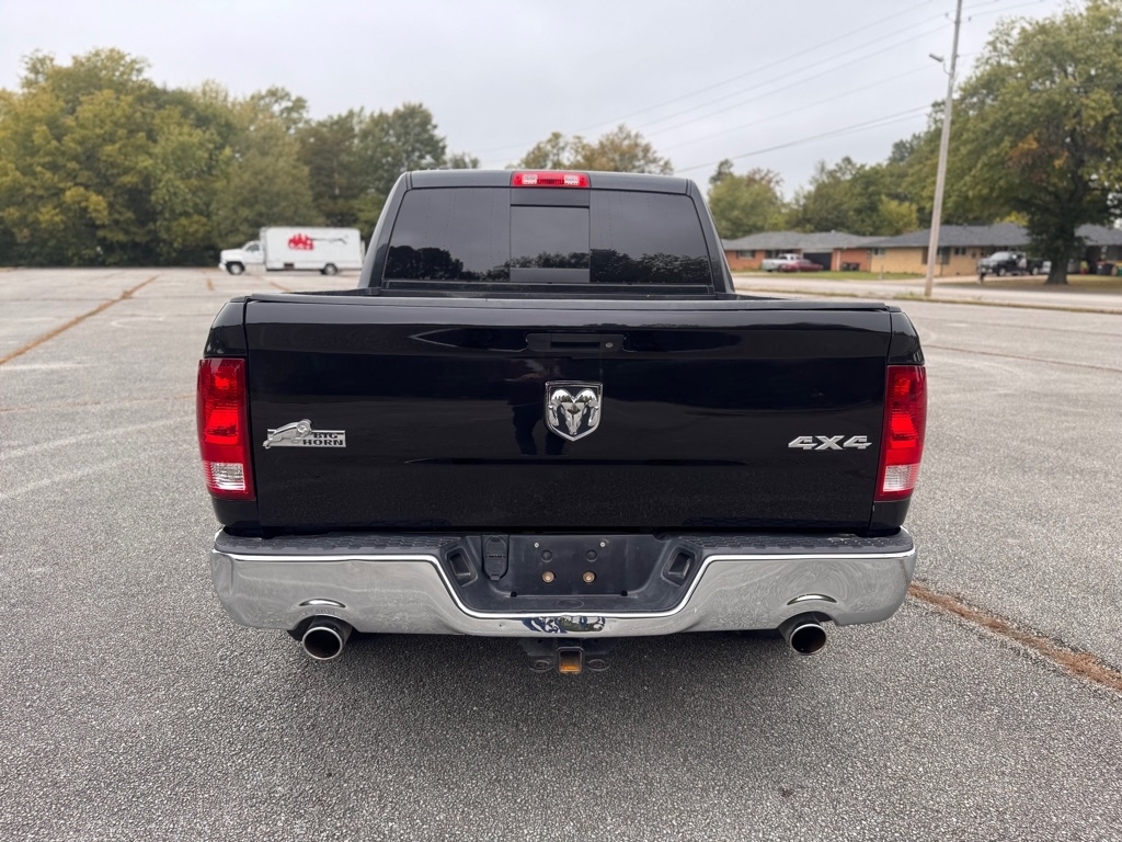 RAM 1500 SLT Crew Cab SWB 4WD 2015