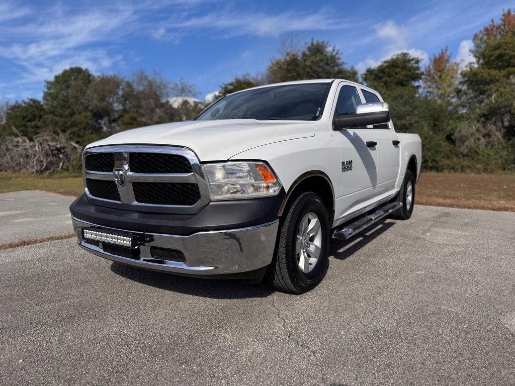 RAM 1500 Tradesman Crew Cab SWB 4WD 2018