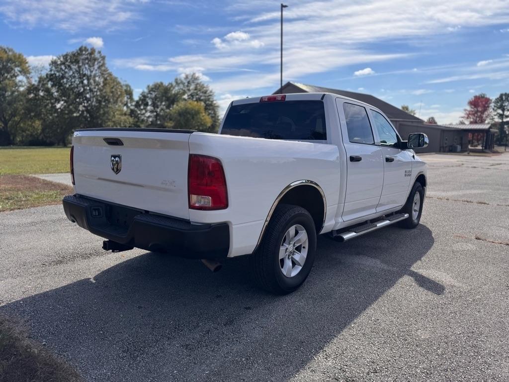 RAM 1500 Tradesman Crew Cab SWB 4WD 2018