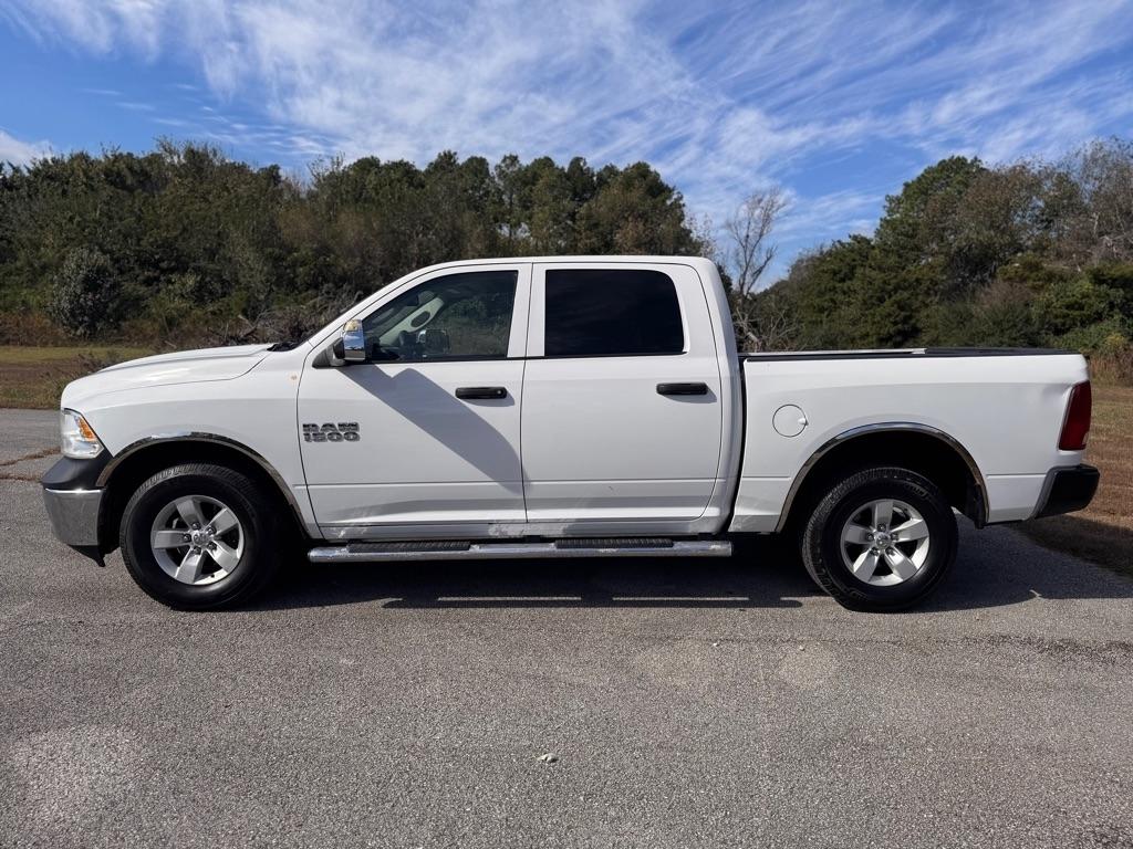 RAM 1500 Tradesman Crew Cab SWB 4WD 2018