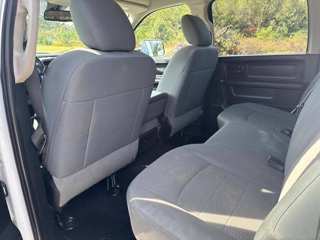 RAM 1500 Tradesman Crew Cab SWB 4WD 2018