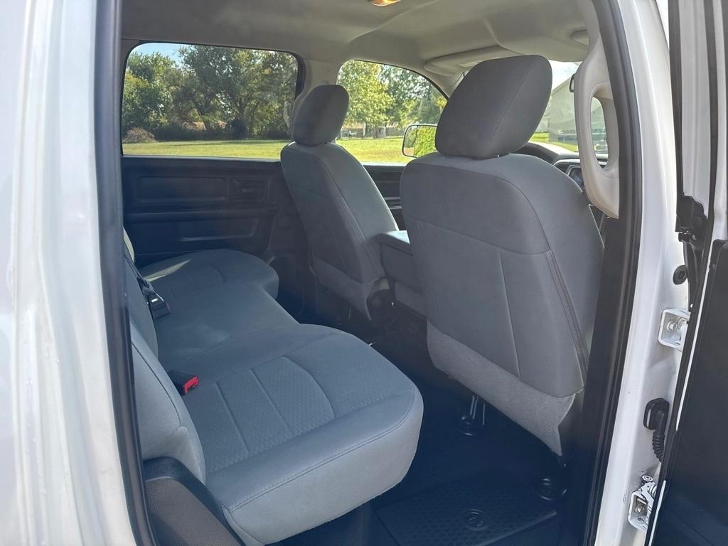 RAM 1500 Tradesman Crew Cab SWB 4WD 2018