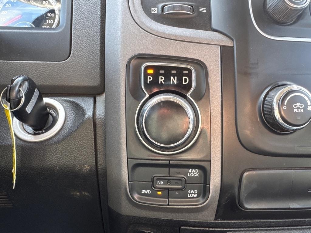 RAM 1500 Tradesman Crew Cab SWB 4WD 2018