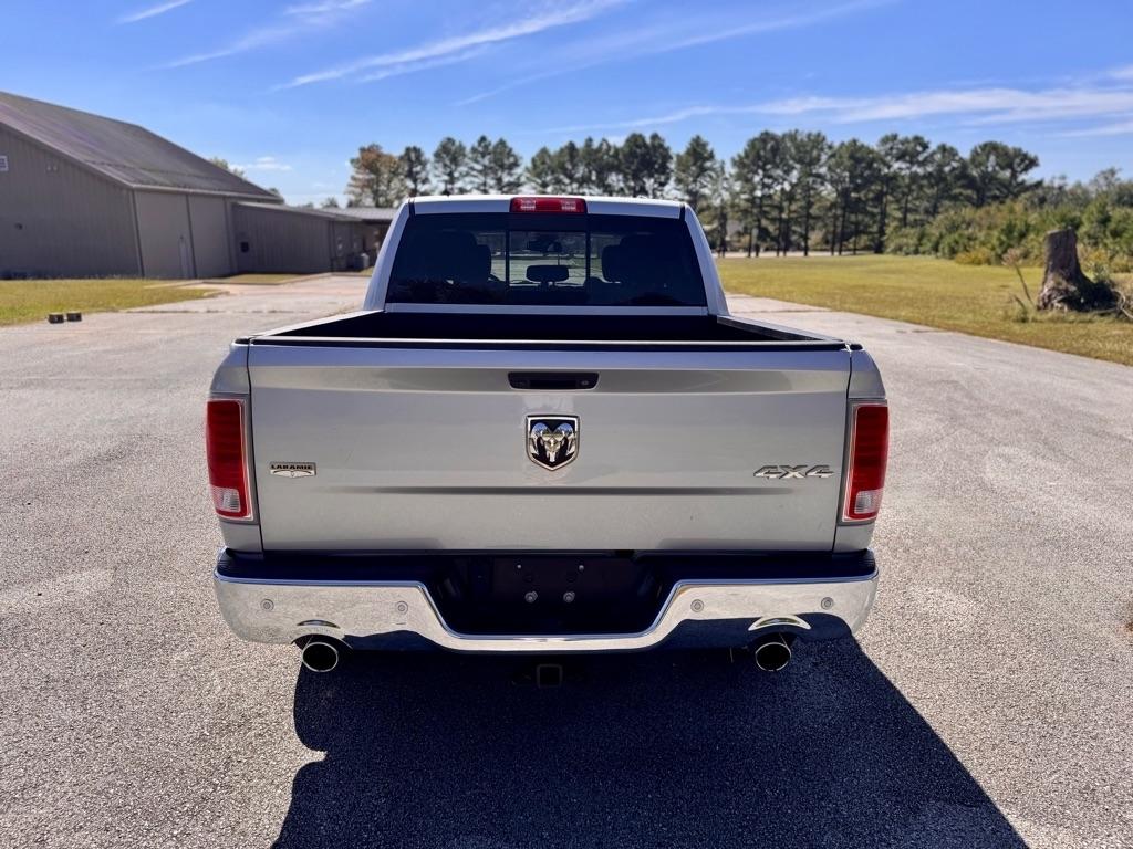 RAM 1500 Laramie Crew Cab SWB 4WD 2017