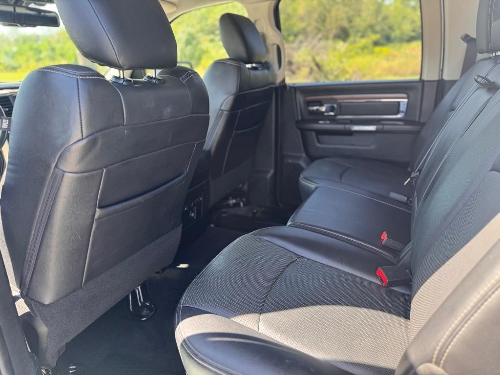 RAM 1500 Laramie Crew Cab SWB 4WD 2017