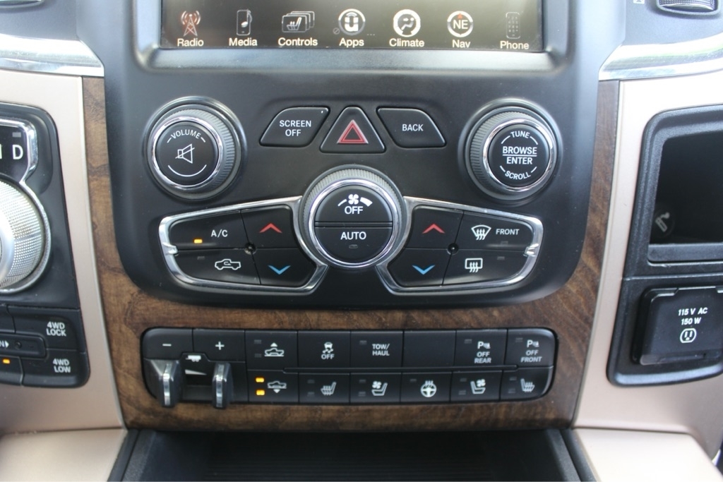 RAM 1500 Longhorn Crew Cab SWB 4WD 2015