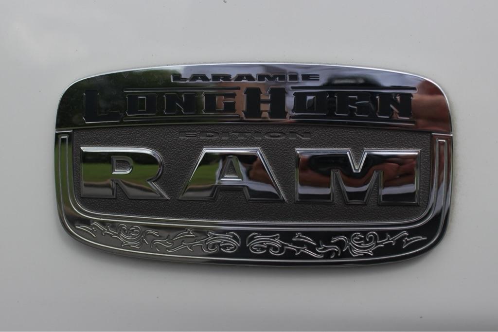 RAM 1500 Longhorn Crew Cab SWB 4WD 2015