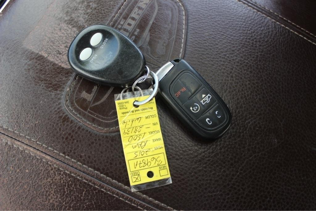 RAM 1500 Longhorn Crew Cab SWB 4WD 2015