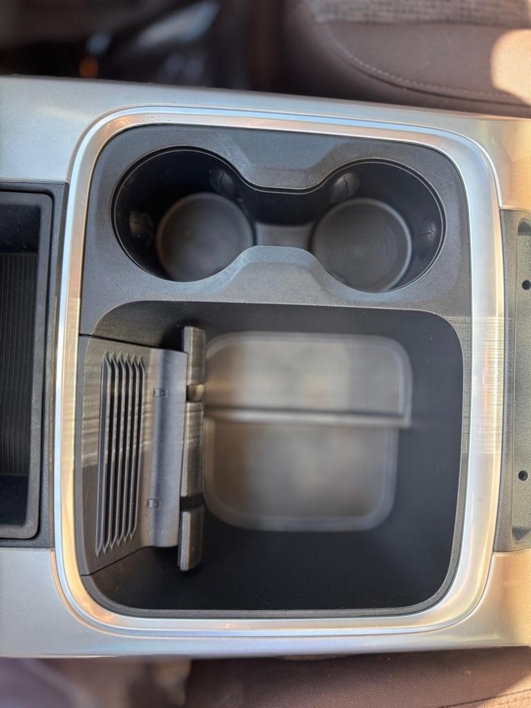 RAM 1500 SLT Crew Cab SWB 4WD 2018