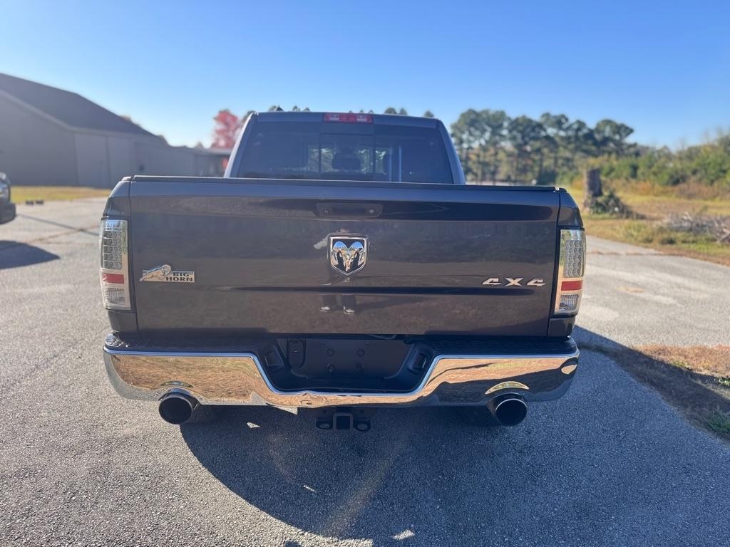 RAM 1500 SLT Crew Cab SWB 4WD 2015