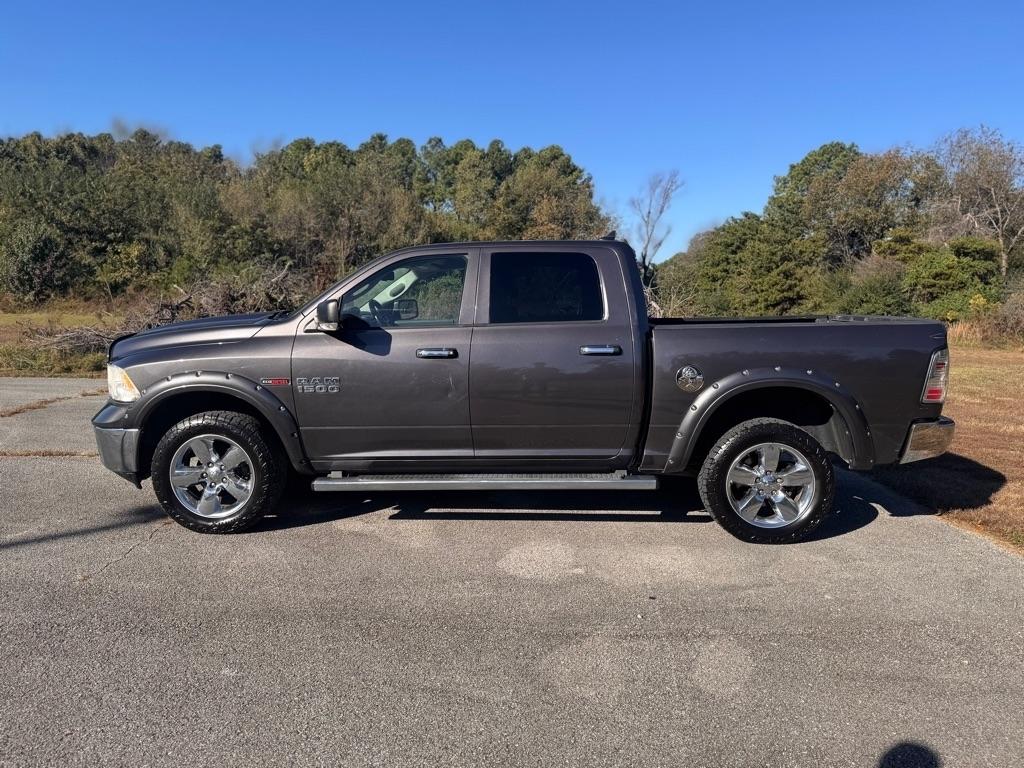 RAM 1500 SLT Crew Cab SWB 4WD 2015