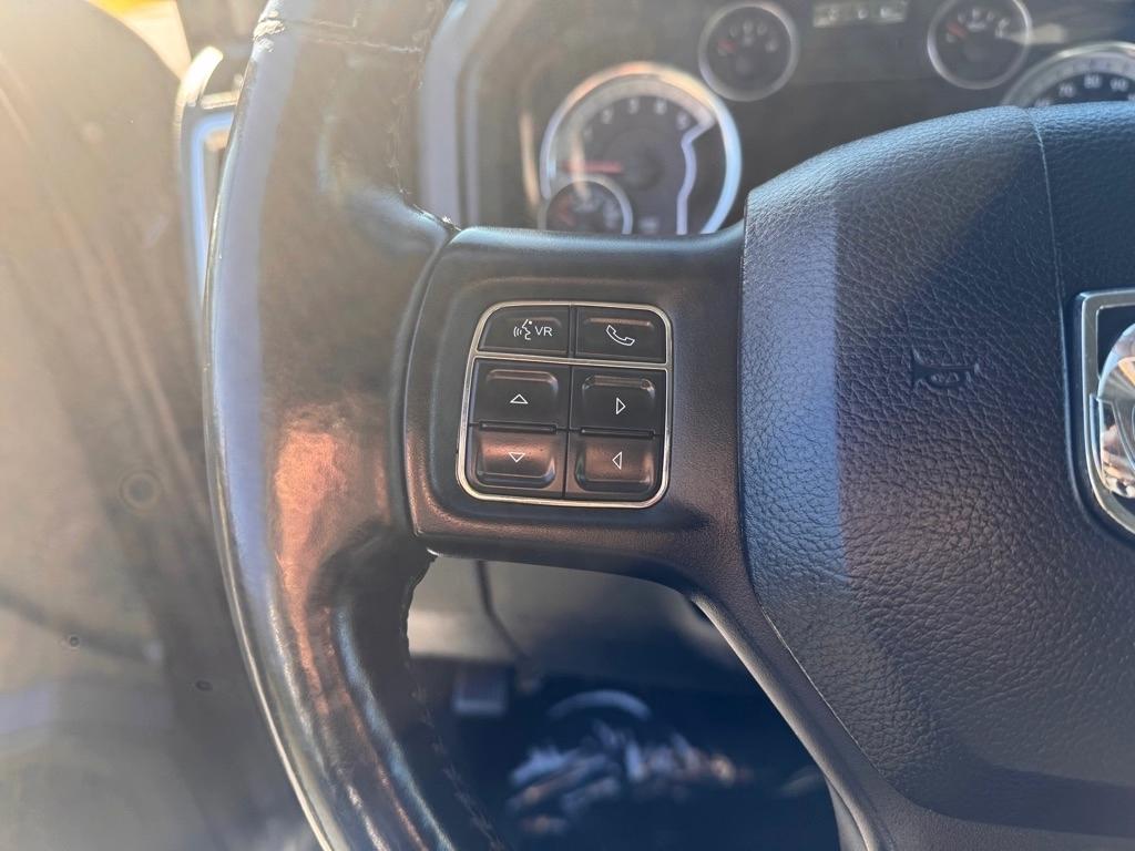 RAM 1500 SLT Crew Cab SWB 4WD 2015