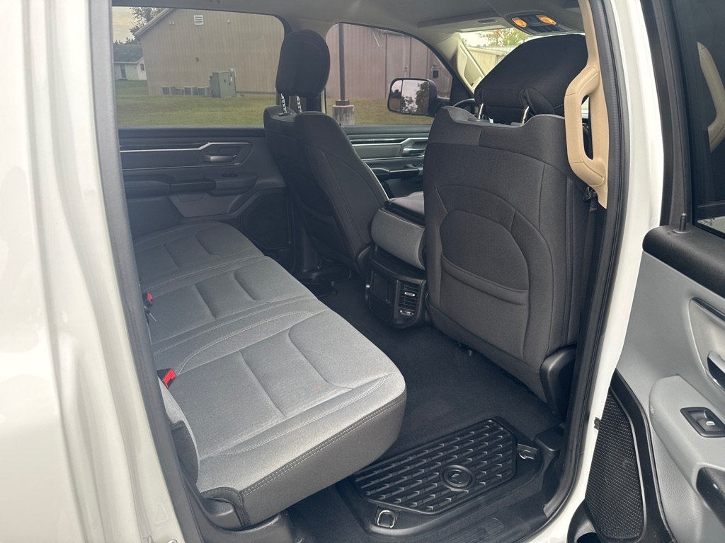 RAM 1500 Big Horn Crew Cab SWB 4WD 2019