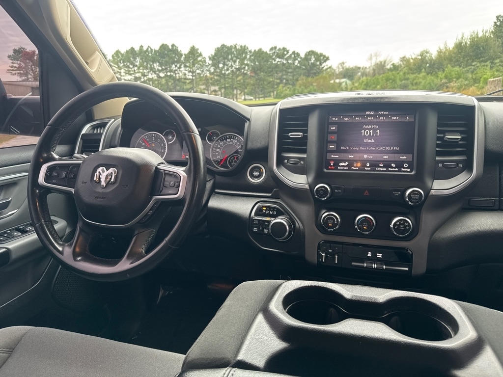 RAM 1500 Big Horn Crew Cab SWB 4WD 2019