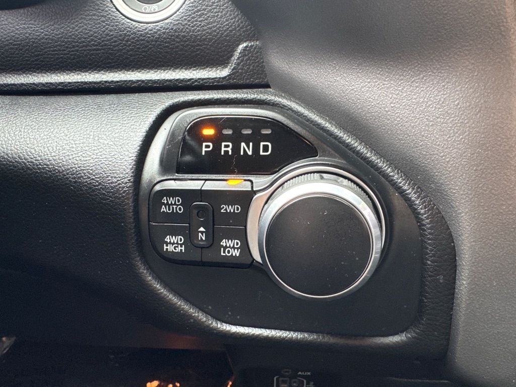 RAM 1500 Big Horn Crew Cab SWB 4WD 2019