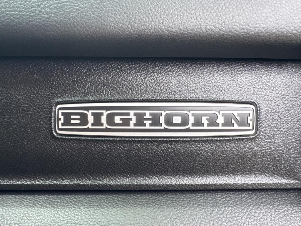 RAM 1500 Big Horn Crew Cab SWB 4WD 2019