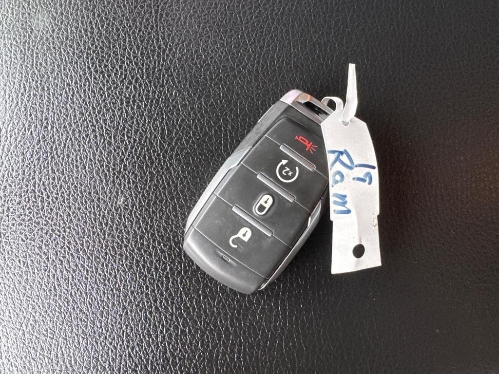 RAM 1500 Big Horn Crew Cab SWB 4WD 2019