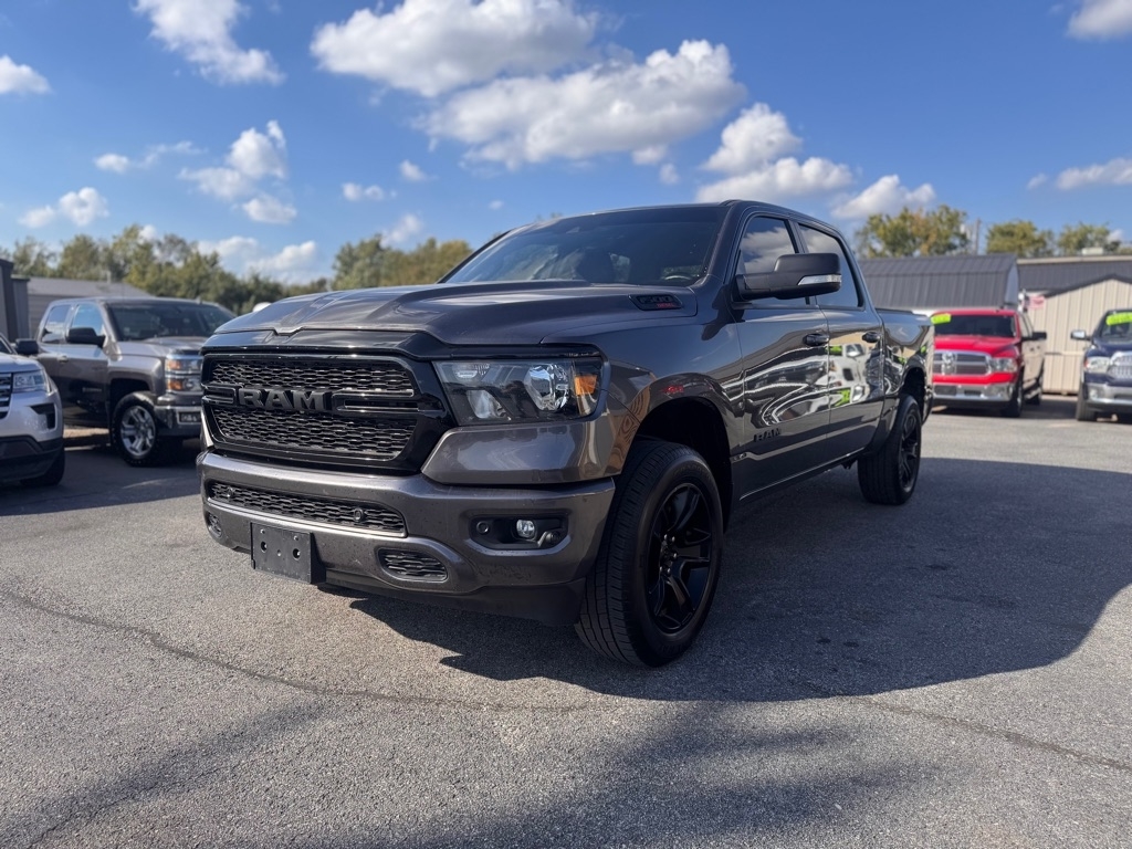 RAM 1500 Big Horn Crew Cab SWB 4WD 2022