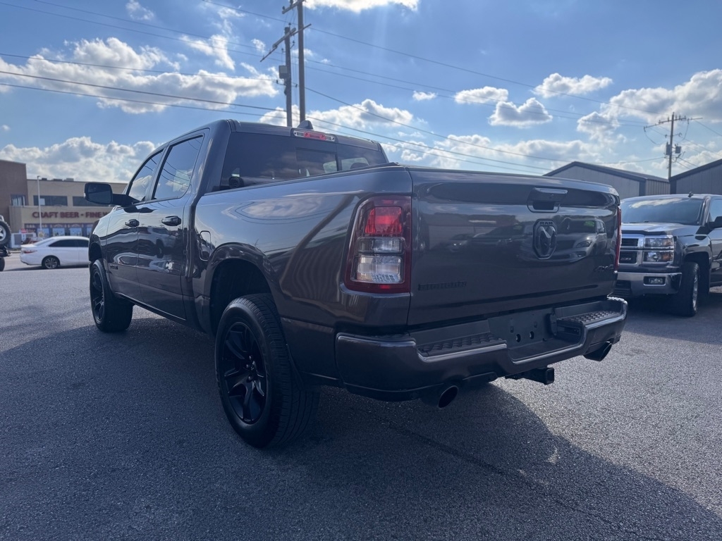 RAM 1500 Big Horn Crew Cab SWB 4WD 2022
