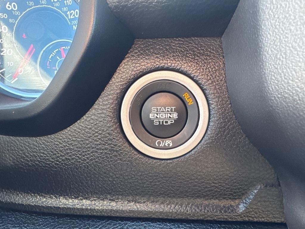 RAM 1500 Big Horn Crew Cab SWB 4WD 2022