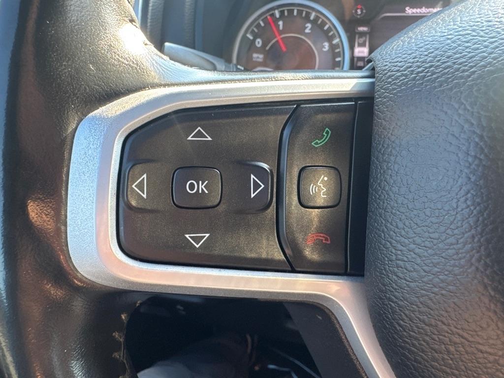 RAM 1500 Big Horn Crew Cab SWB 4WD 2022