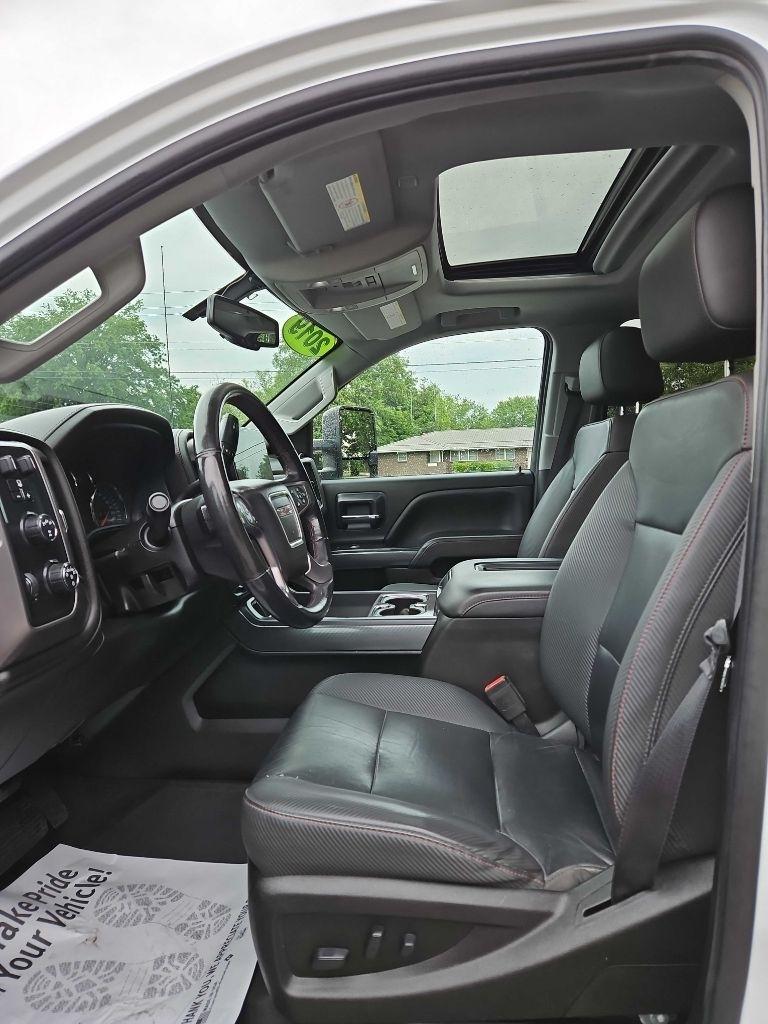 GMC Sierra 2500HD SLT Crew Cab 4WD 2019