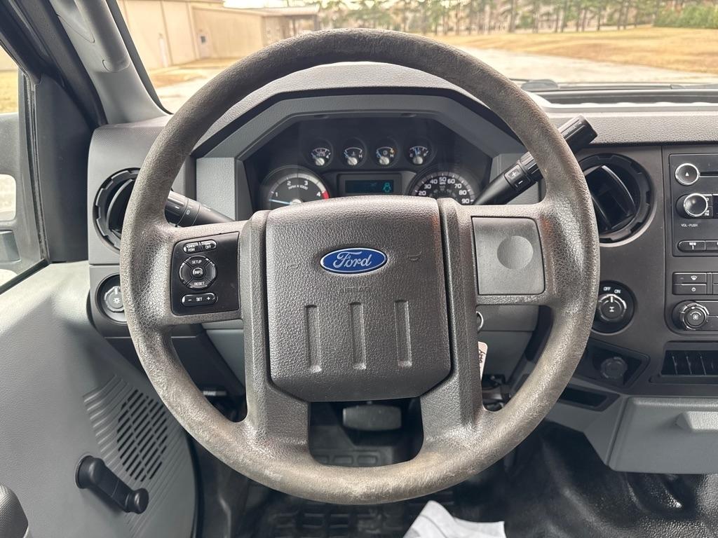 Ford Super Duty F-250 SRW XL Crew Cab 2WD 2015