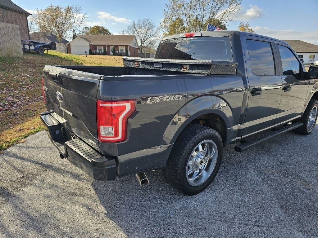 Ford F-150 XL SuperCrew 5.5-ft. Bed 2WD 2016