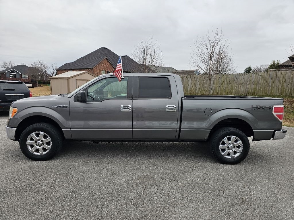 Ford F-150 XL SuperCrew 5.5-ft. Bed 4WD 2013