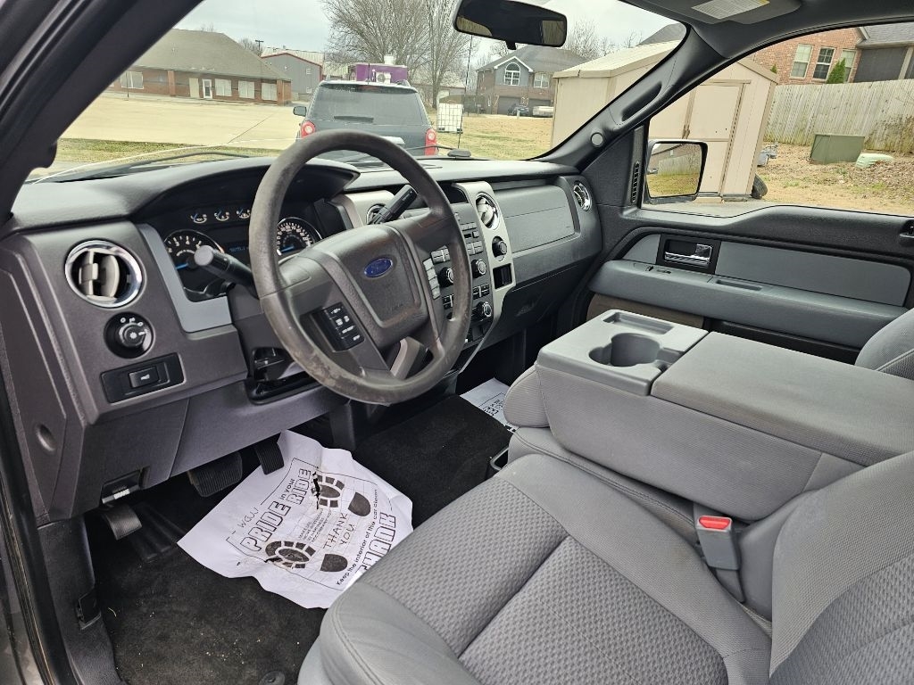 Ford F-150 XL SuperCrew 5.5-ft. Bed 4WD 2013