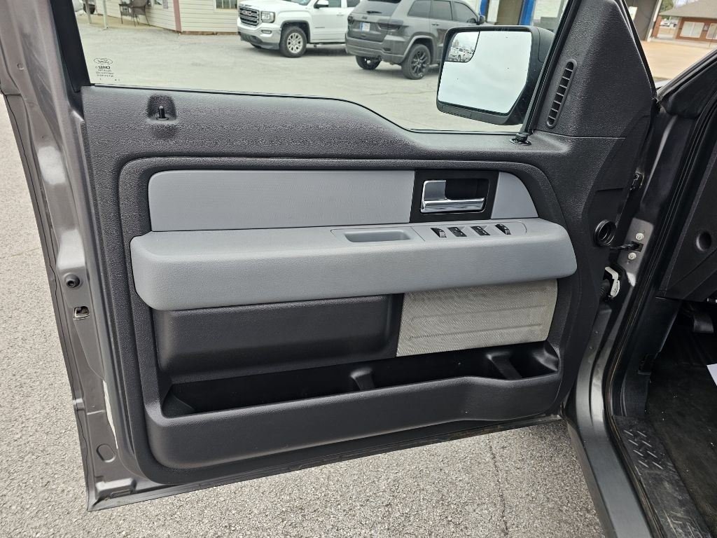 Ford F-150 XL SuperCrew 5.5-ft. Bed 4WD 2013